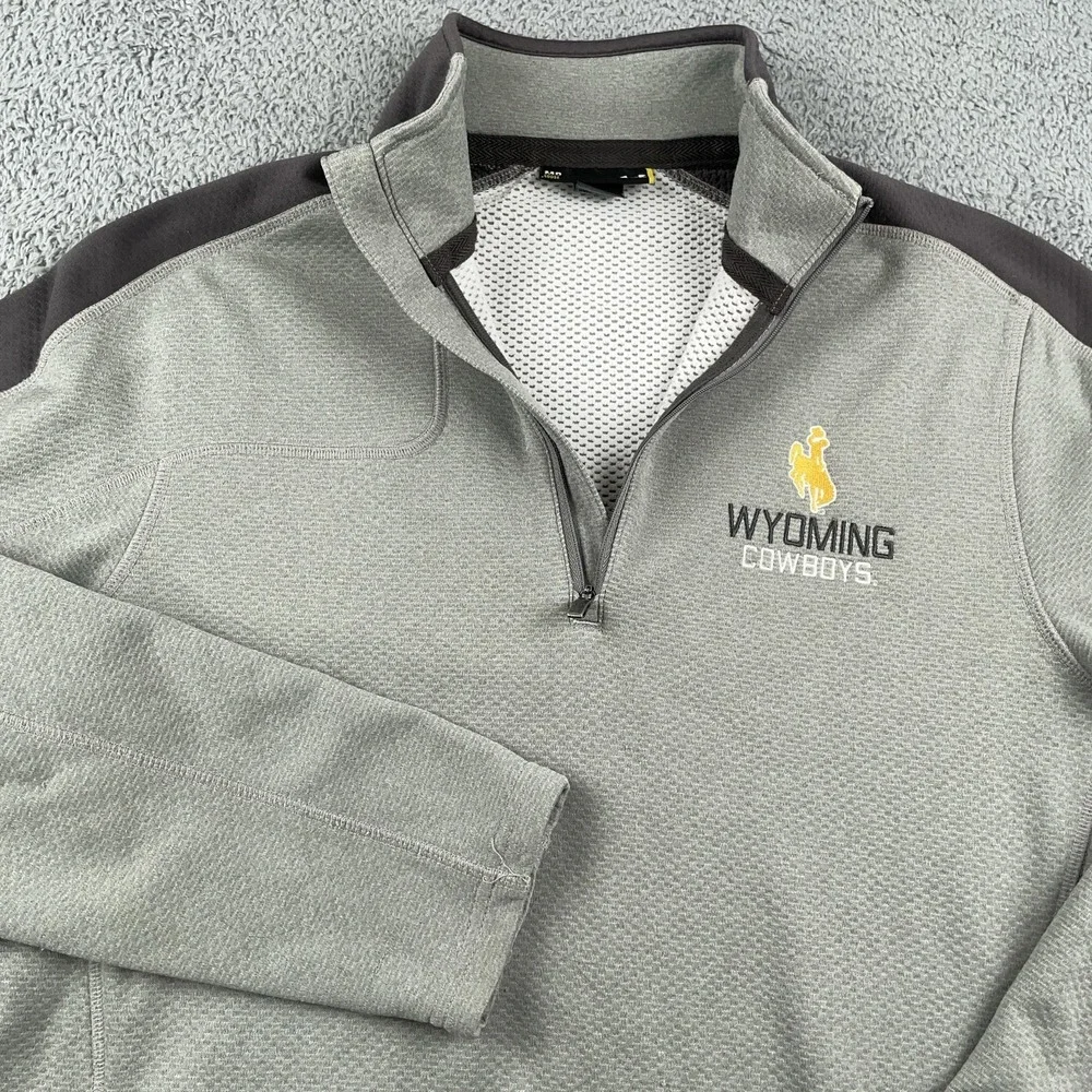 Wyoming Cowboys Pullover 1/4 Zip Mens Medium Gray NCAA Football Under Armour